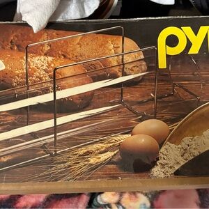 Vintage Pyrex Bread Maker